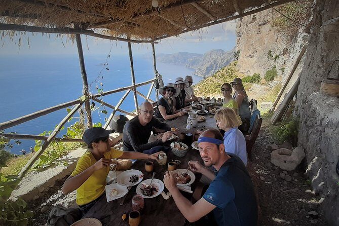 Path of Gods Hike, with Food Experience at Shepherd's Hut - Starting at Bomerano (9:30): what to expect before you hike