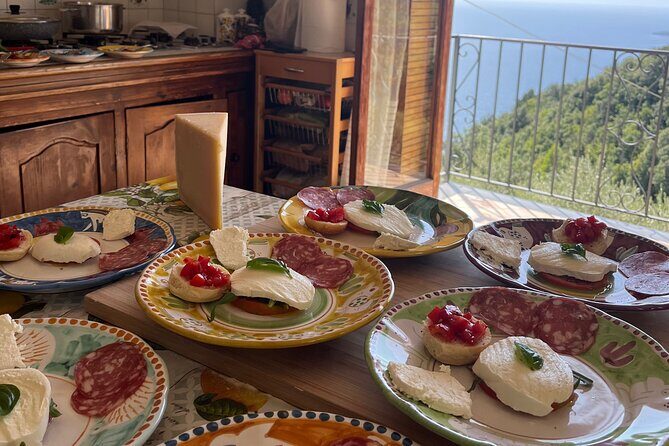 Pizza e Tiramisù class with local mum in Positano - Who should book this Positano pizza and tiramisù class