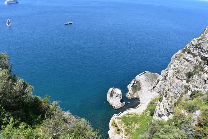 Pompeii & Amalfi Coast Tour from Naples or Sorrento - Should you book Pompeii & Amalfi Coast from Naples or Sorrento?