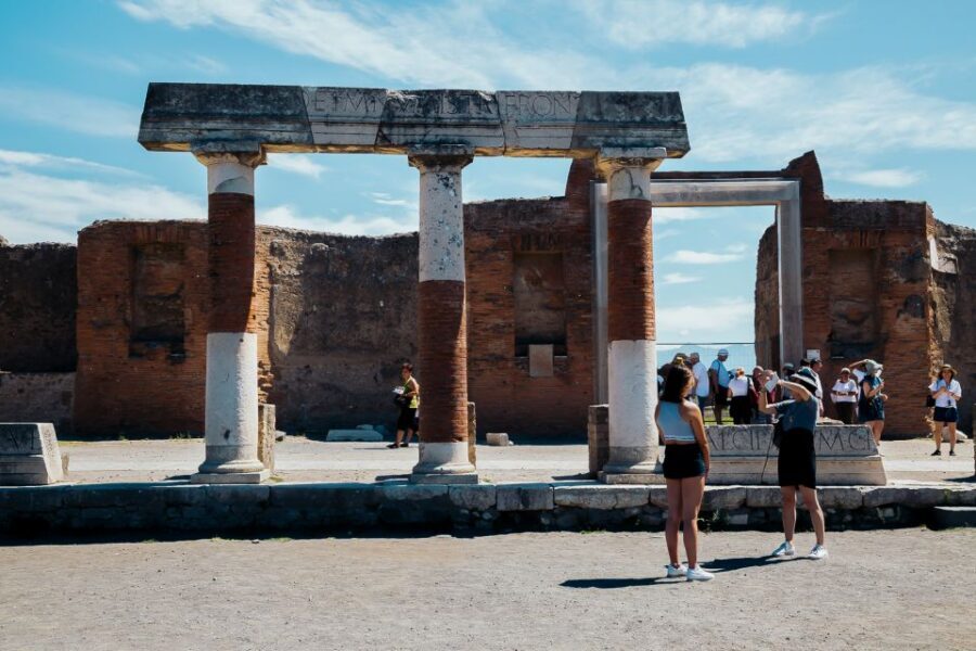 Pompeii, Amalfi, Ravello Day Tour with Private Transfer - Ravello’s Hilltop Break: Views About 300 Meters Up