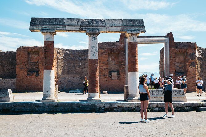 Pompeii, Positano & Sorrento private shore excursion - Private transport that keeps you from losing hours