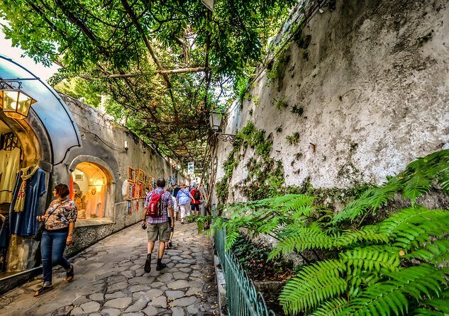 Pompeii, Positano & Sorrento private shore excursion - Forum views: the ancient main square you can still feel