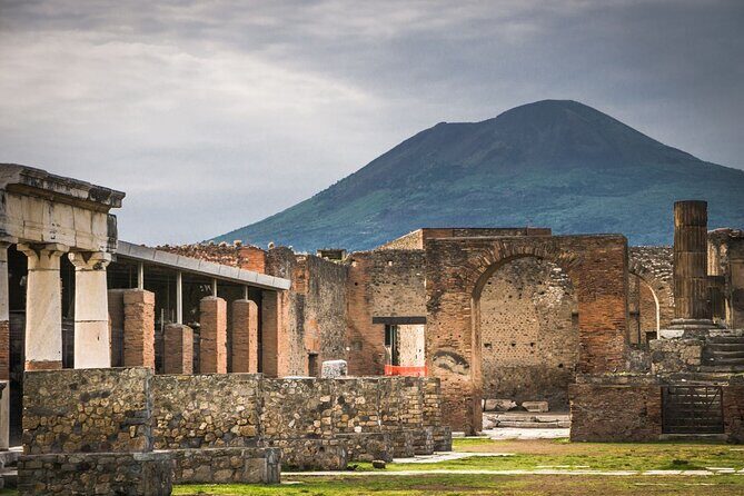 Pompeii & the Amalfi Coast Private Tour - What to expect from your driver (beyond driving)