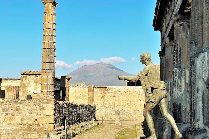 Pompeii, Vesuvius & wine tasting from Positano all inclusive - From Positano pickup to Pompeii: expect an early start
