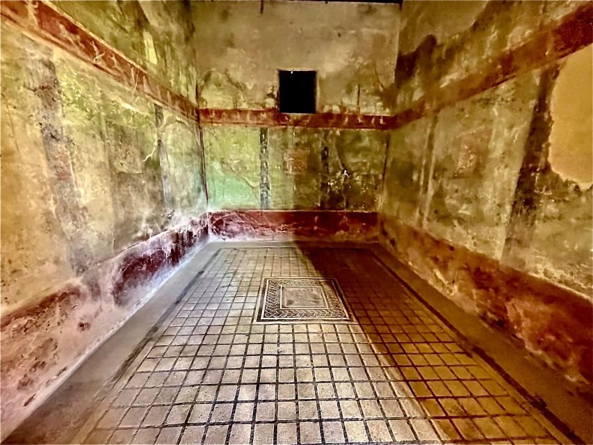 Pompeii-Vesuvius & Winery All Inclusive Tour From Positano - Wine on Volcanic Slopes: Tasting, Cellars, and Lunch