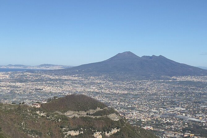 Pompeii & Vesuvius with Lunch & Wine Tasting from Amalfi Coast - The Pompeii Timing Sweet Spot (and the Crowd Factor)