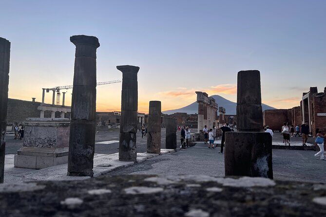 Pompeii & Vesuvius with Lunch & Wine Tasting from Amalfi Coast - Crossing From Ruins to Real Volcano: Vesuvius National Park to Gran Cono