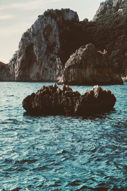 Positano: Capri and Blue Grotto Shared Boat Tour with Drinks - 4 hours on Capri: choose your “main character” plan