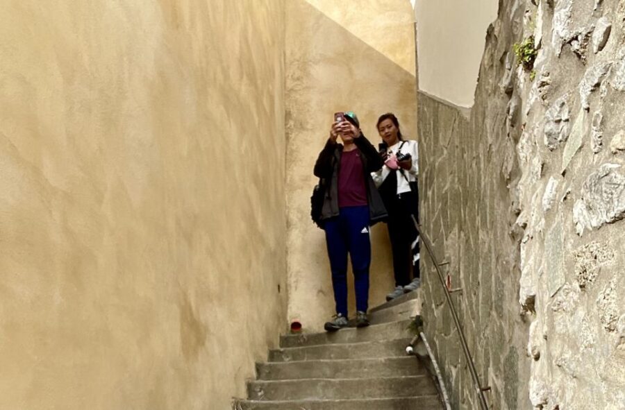 Positano: Old Town Walking Tour with Archaeologist Guide - Old Town lanes, hidden staircases, and a 13th-century fort