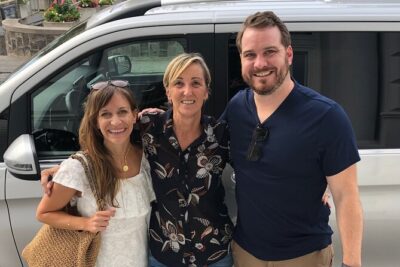 Positano Private Transfer from/to Naples with Pompeii Guided Tour - The Mercedes ride: comfort, Wi‑Fi, and timed viewpoint stops