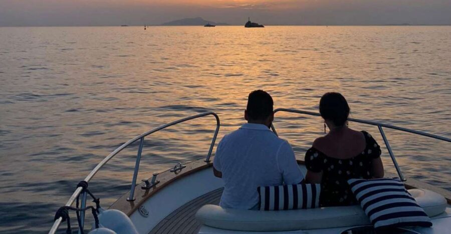 Positano: Sunset Cruise Day Trip with Drinks and Snacks - A 2-Hour Cruise That Turns Positano Into a Moving Postcard