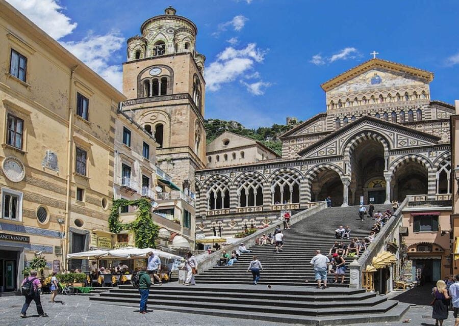 Private Amalfi Coast Tour by Vespa - Self driven option - The day’s pacing: from photo stops to real town time