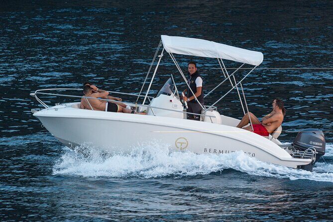 Private Amalfi Coast Tour in a ROMAR BERMUDA Boat - Positano: 2 Hours to Wander, Shop, and Reset Your Eyes