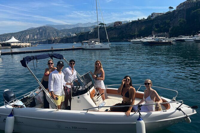 Private Boat Excursion with Skipper on the Amalfi Coast - Amalfi Coast Bath + City-Center Break