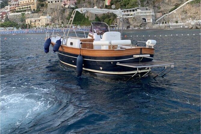 Private Boat Tour from Positano to the Amalfi Coast with Drinks - Amalfi town time: Duomo walking and shopping with breathing room