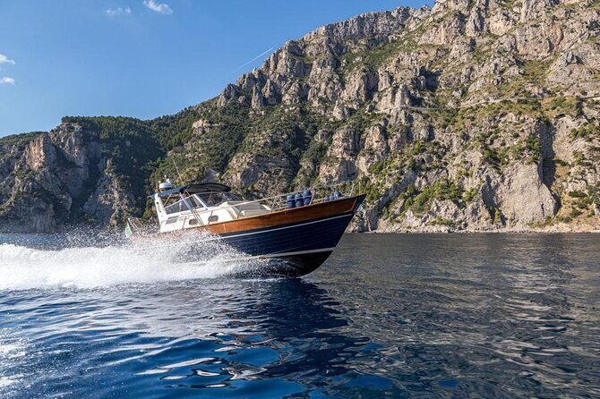 Private Boat Tour from Sorrento to Positano & Amalfi–Apreamare 10 - The ride itself: comfort, rough water, and weather realities