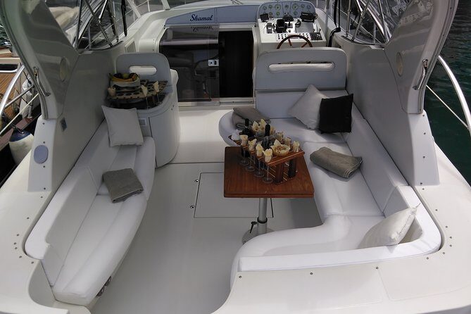 Private Cruise to Capri and Amalfi coast from Sorrento or Capri - yacht 40' - Private 40-foot yacht: your day runs on your time
