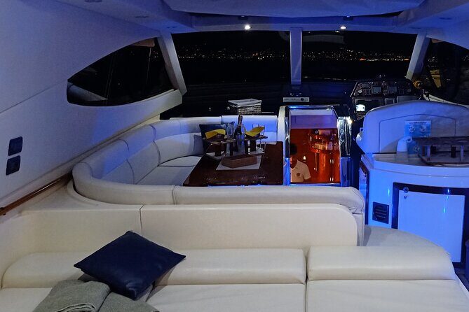 Private Cruise to Capri and Amalfi Coast from Sorrento or Capri - yacht 50' - A 50-foot private yacht is the sweet spot here