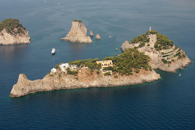 Private Day Trip Around Positano and the Amalfi Coast - Lunch on the coast, plus the Emerald Grotto add-on