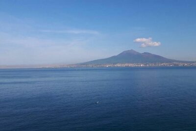 Private Exclusive VIP Tour of Positano & Sorrento from Naples - Shore excursion - Positano Paradise Lounge Bar: a smart 60-minute start