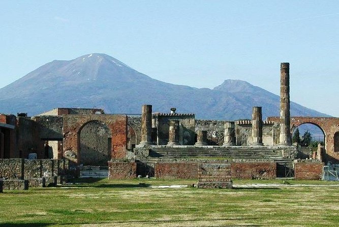 Private full day tour to Pompeii Amalfi Coast and Ravello - Price and logistics: is $778.87 per group good value?