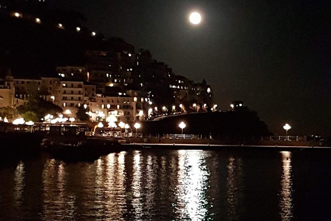 Private Night Transfer Amalfi Coast to Naples. - How the English-speaking chauffeur improves the journey