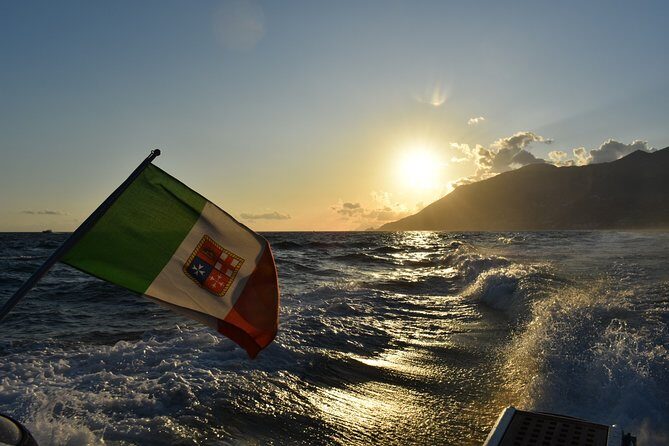 Private sunset boat tour on the Amalfi Coast and aperitif - What you’re actually doing for 2–3 hours