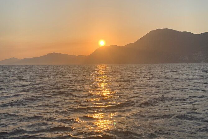 Private Sunset Cruise of the Amalfi Coast (restroom on board) - Photos from the deck: how to get the best results