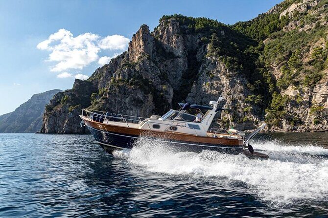 Private Tour Capri & Positano from Sorrento -Gozzo Apreamare 10 - Getting to the boat: Sorrento pickup that saves your energy