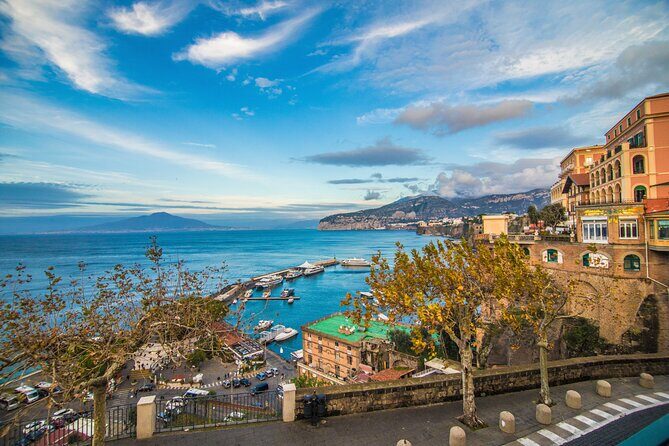 Private Tour in Pompeii Sorrento and Positano - Pompeii ruins for two hours: where a good guide changes everything