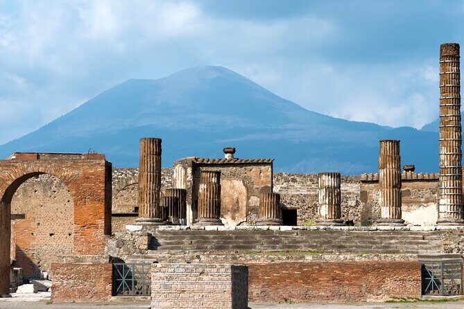 Private Tour of Pompeii and the Amalfi Coast from Sorrento or Naples - Pompeii Archaeological Park: 2 hours that work if you go in smart