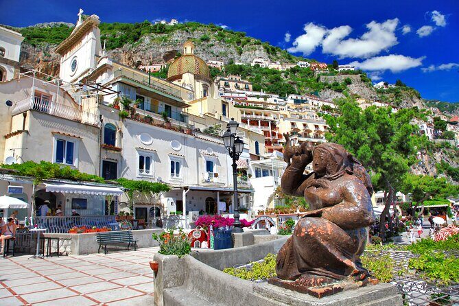 Private tour of the Amalfi coast from Sorrento - Positano for one hour: cliffs, shopping streets, and the Steinbeck story