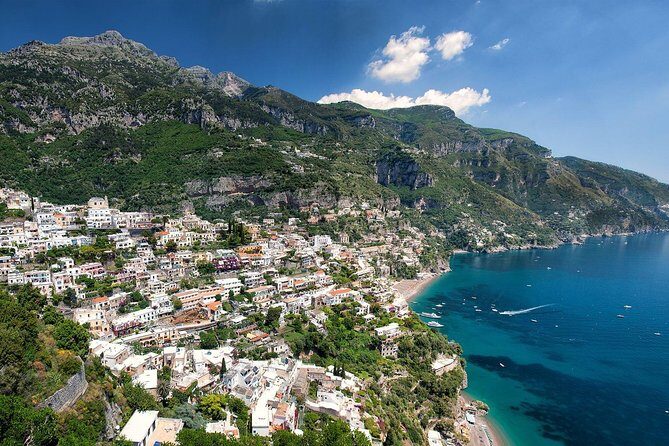 Private tour of the Amalfi coast from Sorrento - Pickup at 9:00 am and the rhythm of an 8-hour coast day