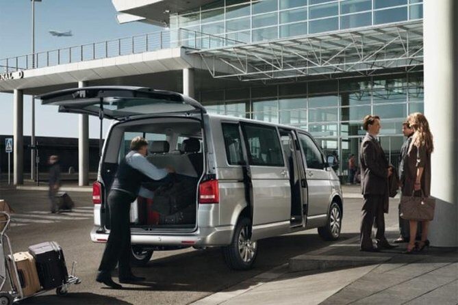 Private transfer from Amalfi to Naples - Door-to-door Amalfi to Naples: the real win