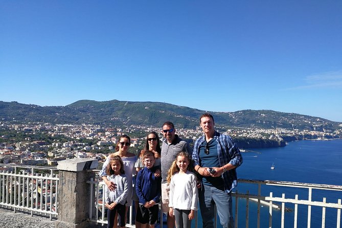 Private Transfer from Naples to Positano or Praiano or Viceversa - Pompeii stop: when your transfer can add a historic reset