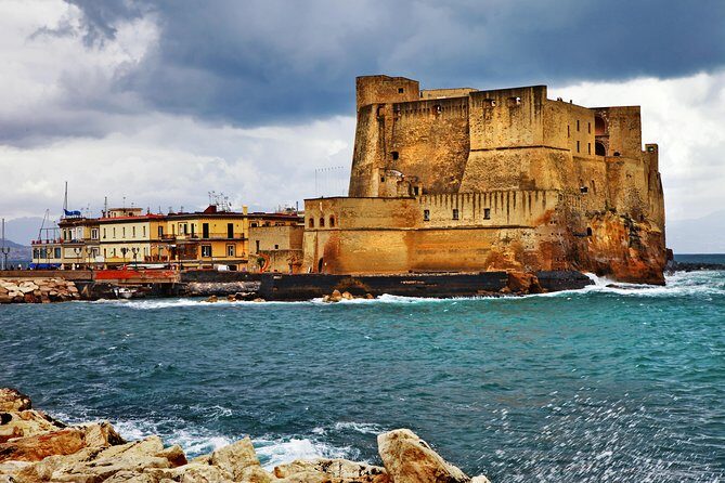 Private transfer from Naples to the Amalfi Coast, or vice versa - Meeting your driver: names, English, and pickup points that actually match your day