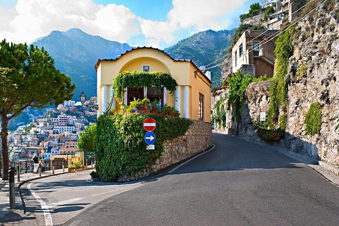 Private Transfer From Positano Hotels to Naples - The Drive Itself: Traffic Skills and Helpful Route Talk