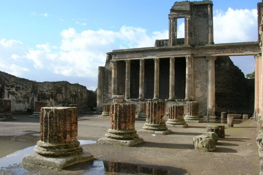 Ruins of Pompeii & the Amalfi Coast: Full-Day Private Tour - Pompeii Ruins with a Licensed Guide: What 2 Hours Can Actually Teach