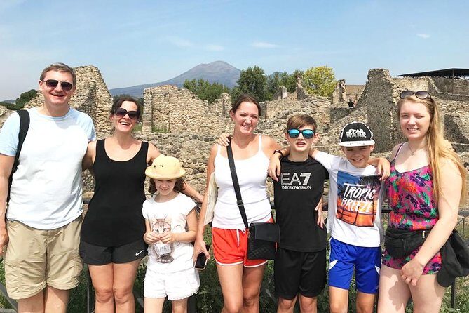 Shore Excursion Tour for Kids from Naples to Pompeii and Amalfi Coast - Pompeii with a family guide: what you’ll see in 2.5 hours