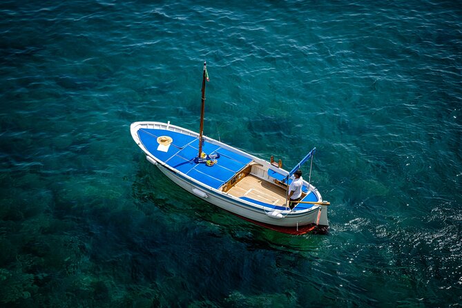 Simply Amalfi Coast Private Boat Tour con Giovanni - Stop 4: Conca dei Marini and the Capo di Conca Saracen Tower Pass