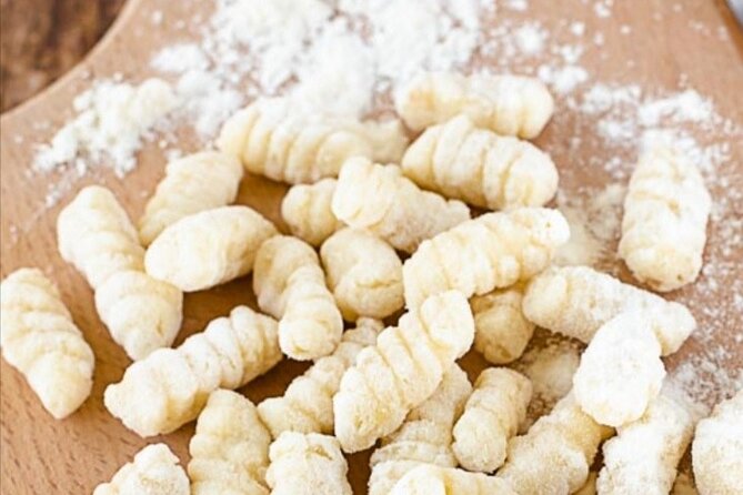 Small-Group Cooking Class in Positano: Gnocchi, Tiramisù & Drinks - Tiramisù class: sweet finish with local hospitality