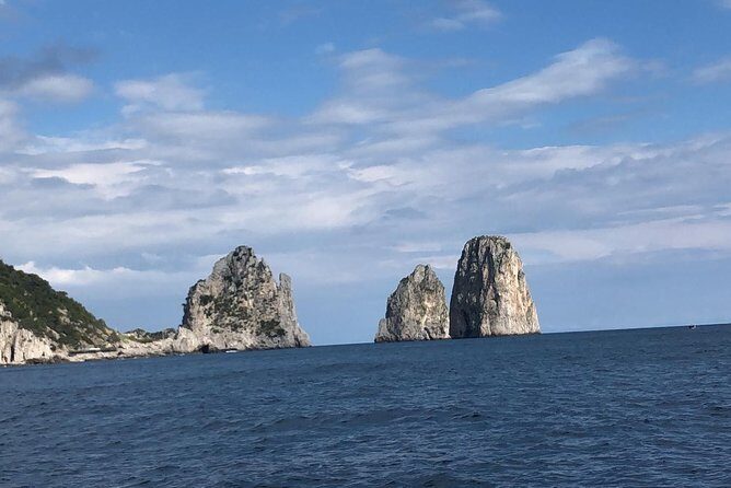 Small-group Positano Capri - Blue Grotto: The cost and the line you can’t ignore