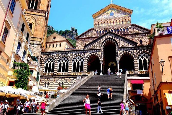 Sorrento, Positano, Amalfi and Ravello Tour Premium from Naples - Roads, Drivers, and Live Commentary: What You’ll Actually Experience