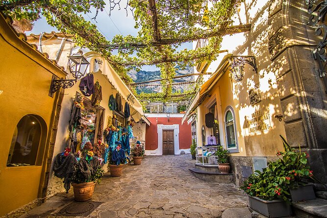 Sorrento Positano Amalfi from Naples with lunch included - Sorrento for 60 minutes: streets, artisan shops, and quick choices