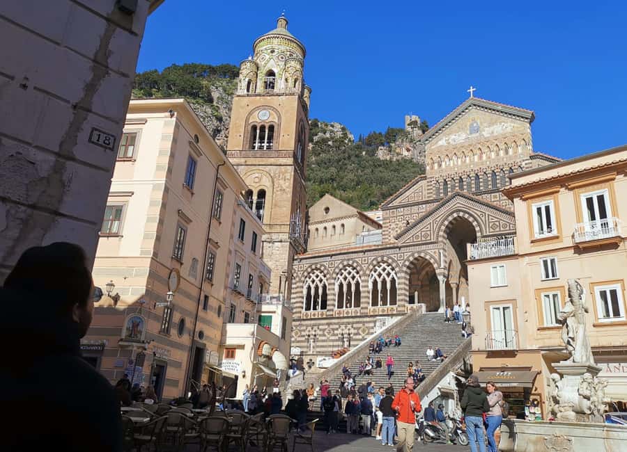 Sorrento, Positano and Amalfi - with optional boat ride - How the Whole Coast Day Works (8 Hours, 3 Towns, One Minibus)