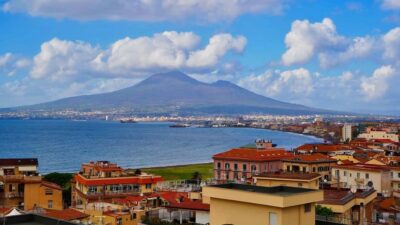Sorrento, Positano and Amalfi - with optional boat ride - Positano’s Cliffside Style and Beach-Time Reality (About 1 Hour)