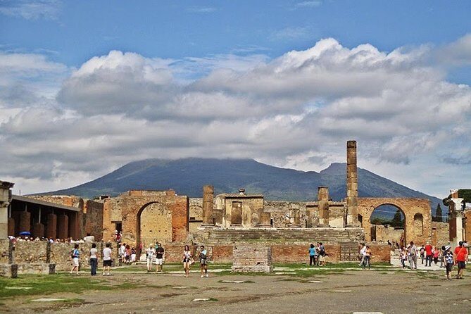 Sorrento, Positano and Pompei Private Tour with Lunch - A fast, private Amalfi day that works with cruise timing