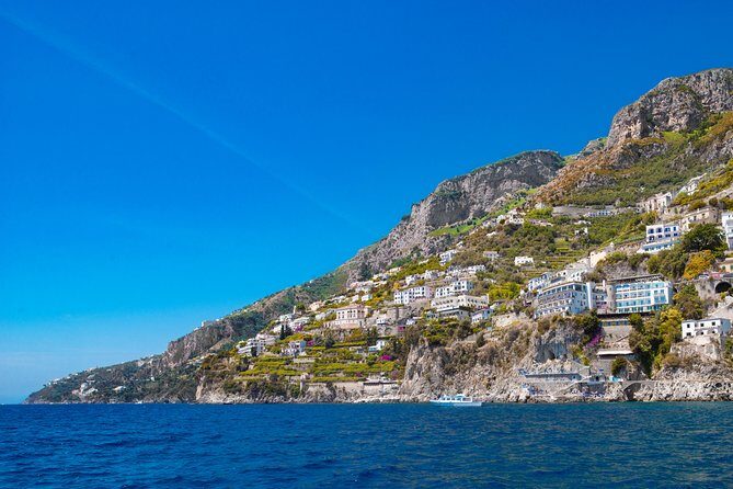 Sorrento: Private boat tour Capri&Positano - Raffaelli Shamal 40 - Marina Piccola swim stop and the Capri walk: timing that actually fits