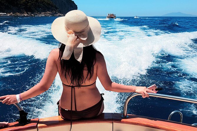 Sorrento: Private boat tour Capri&Positano - Raffaelli Shamal 40 - Positano on foot: narrow lanes, boutiques, and the climb factor