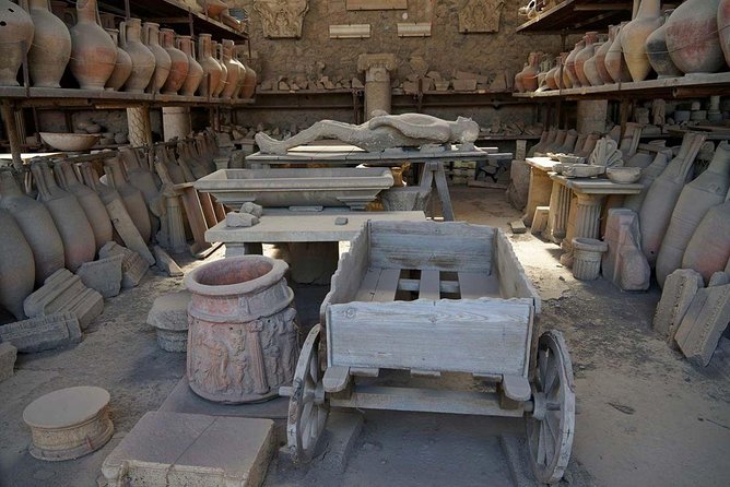 The real life in the old Pompeii tour with Archaelogical Guide All Inclusive - The two-hour Pompeii walk that hits the big daily-life themes